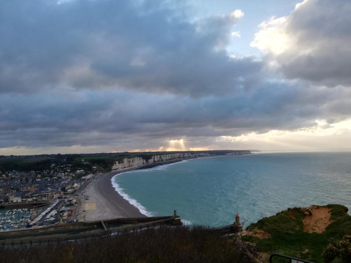 L Echappee Belle En Normandie, Au Coeur Historique De Fecamp Exterior photo
